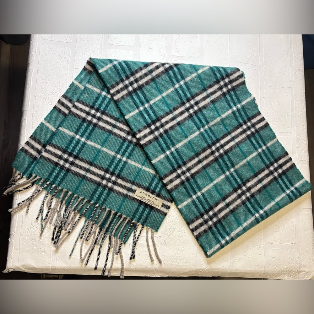 Authentic Burberry LambsWool Plaid Fringe Scarf